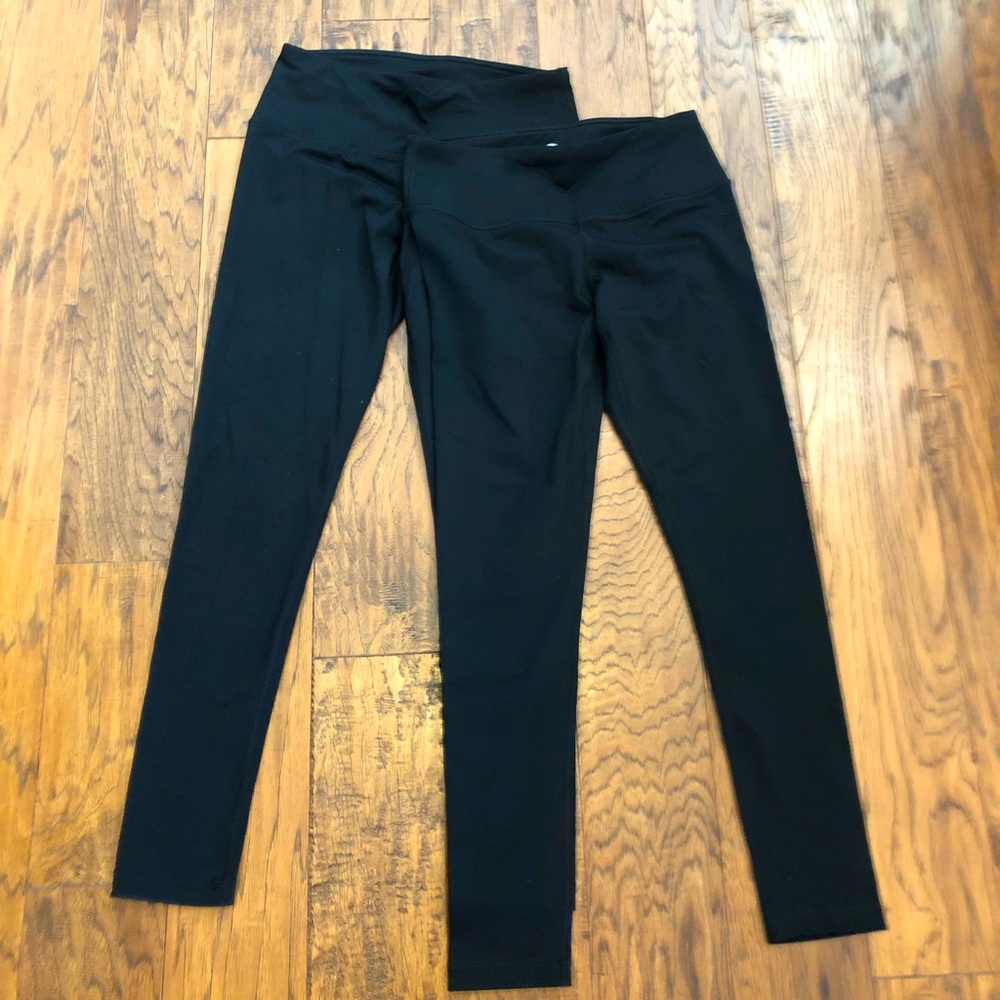 2 pair black leggings